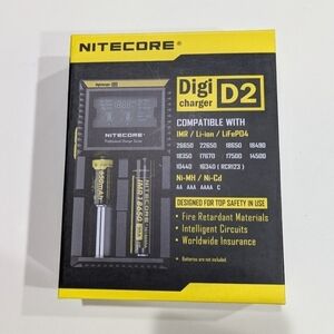 NITECORE D2 Digicharger, universal smart charger